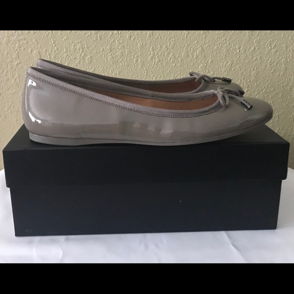 NIB COACH Women’s LARA Ballet Flat - Picture 3 of 6